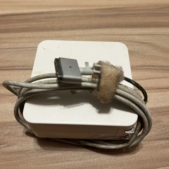 Computer Charger - Picture 8 of 16